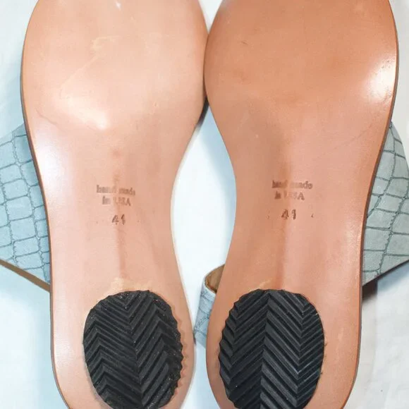 NWB CYDWOQ Cydney Mandel Hillary Blue Flats Sandals 41 - Picture 4 of 5